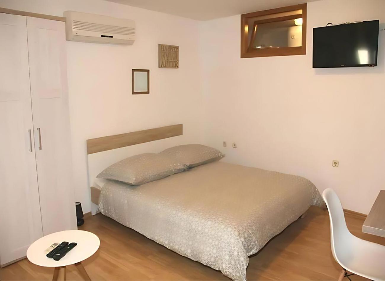 שיבניק Sunny Rooms And Suites מראה חיצוני תמונה