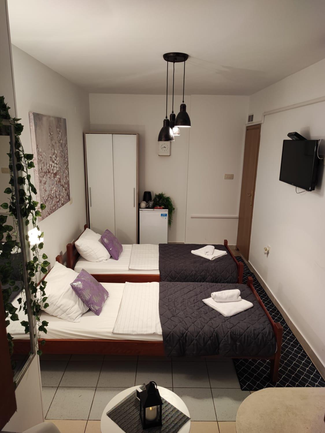 שיבניק Sunny Rooms And Suites מראה חיצוני תמונה