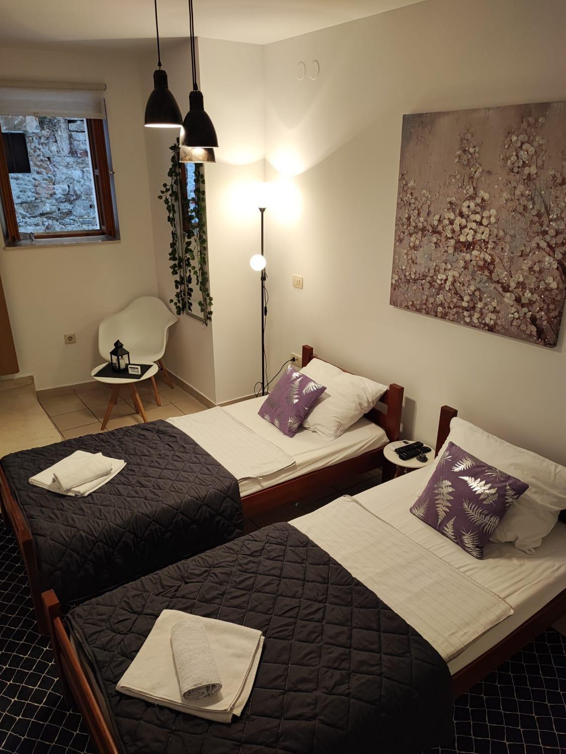 שיבניק Sunny Rooms And Suites מראה חיצוני תמונה